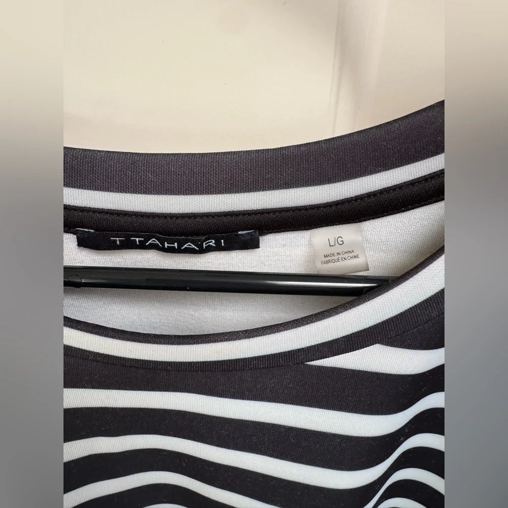 Tahari Roll Sleeve Scuba Top - Picture 3 of 7